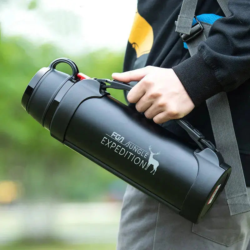 Insulated Stainless Steel Travel Water Bottle Large Capacity | FleaOutlet Redfan